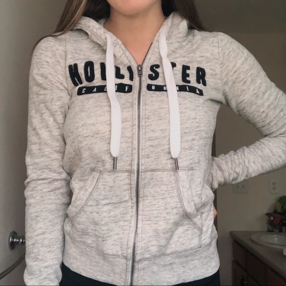hollister zip up sweatshirt